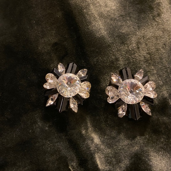 Vintage Michele Sugar clip on earrings - Picture 5 of 10